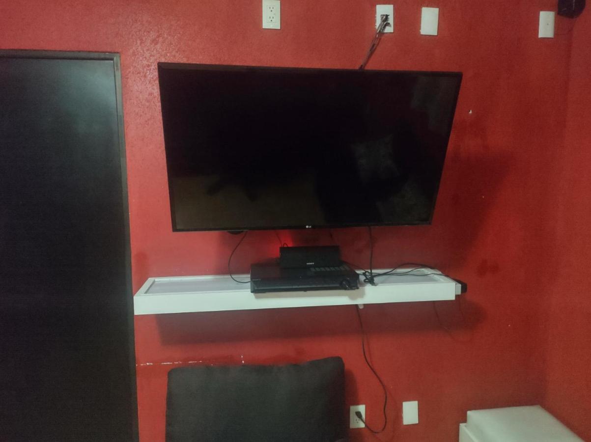 Hermoso Depa De 3 Recamaras Y 2 Banos En El Centro De Coyoacan Apartamento Cidade do México Exterior foto